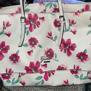 3 piece guess handbag set